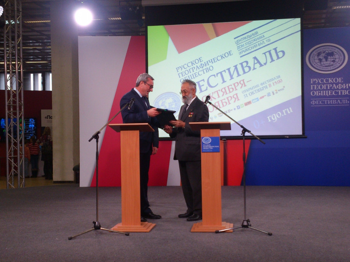 Head of the Republic of Komi Vyacheslav Gaiser and First Vice President of the Society Artur Chilingarov. Photo: Daria Vinichenko