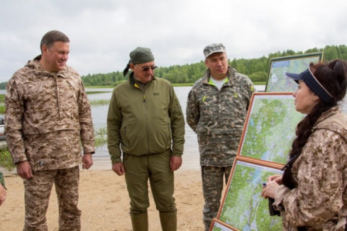 Yuri Vorobyev (on the left) – the experienced head of the expedition. The photo is provided by the Vologda regional branch of the Russian Geographical Society