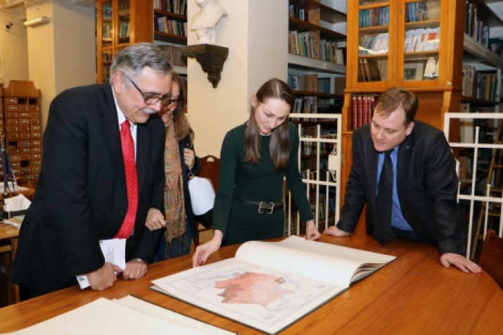 From left to right:  René Castro Salazar, Svetlana Barabanova, Sergei Katikov. Photo by the Society press center