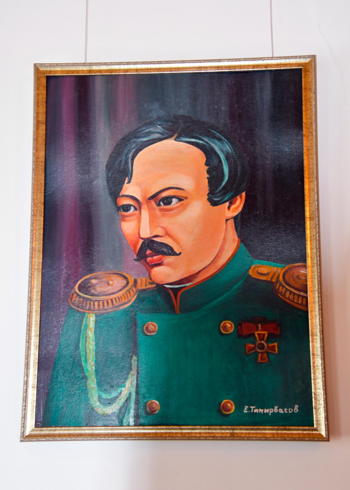 Портрет Чокана Валиханова в фамильном доме