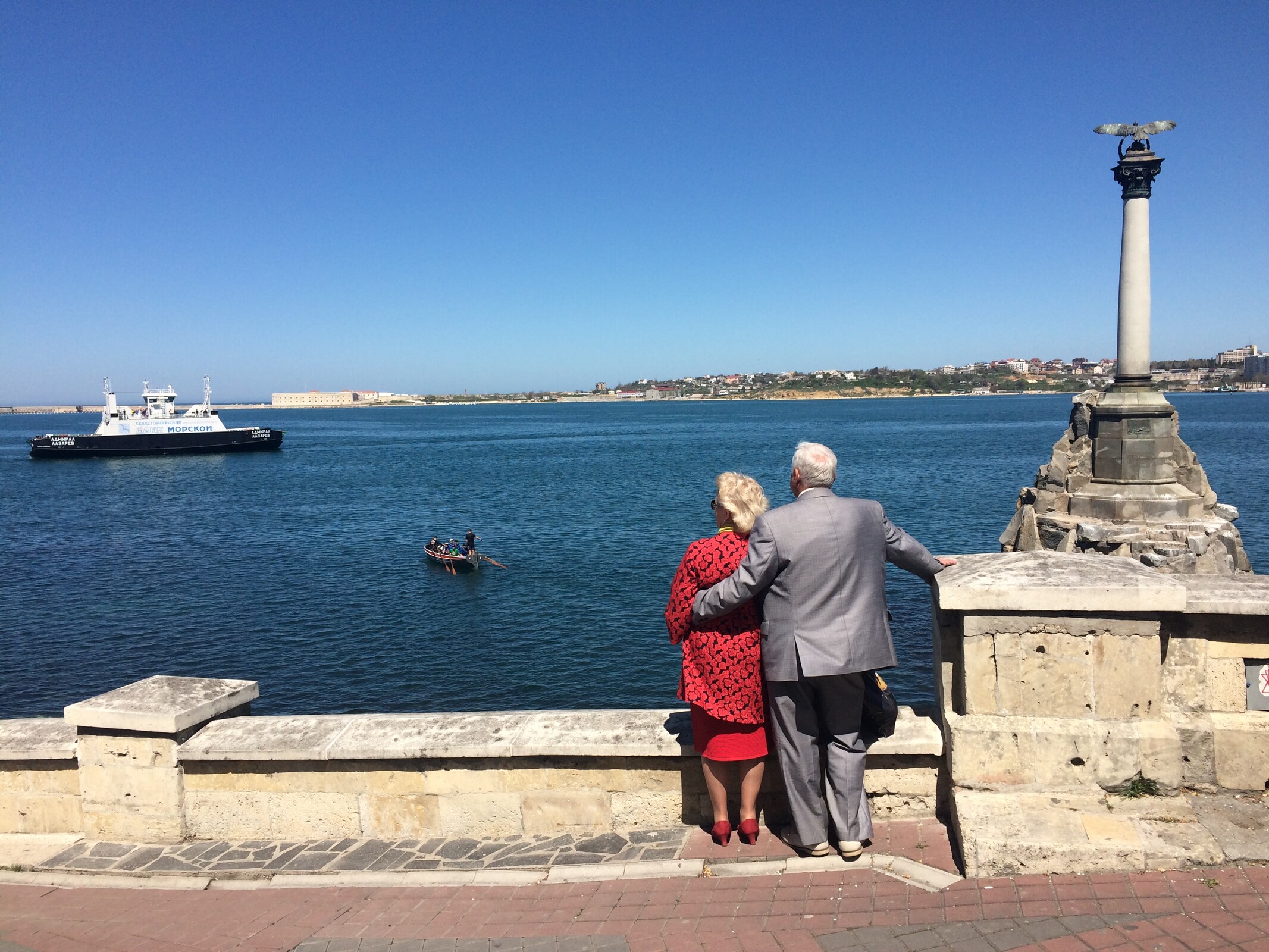 севастополь в апреле. миндальный сад севастополь. севастополь в апреле. севастополь в апреле. ялта цветение миндаля.