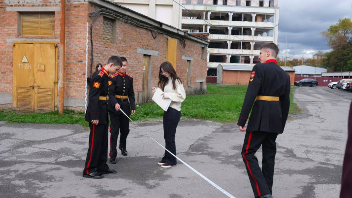 Геодезическая съемка. Фото Плиевой Сабины, 2025 г.