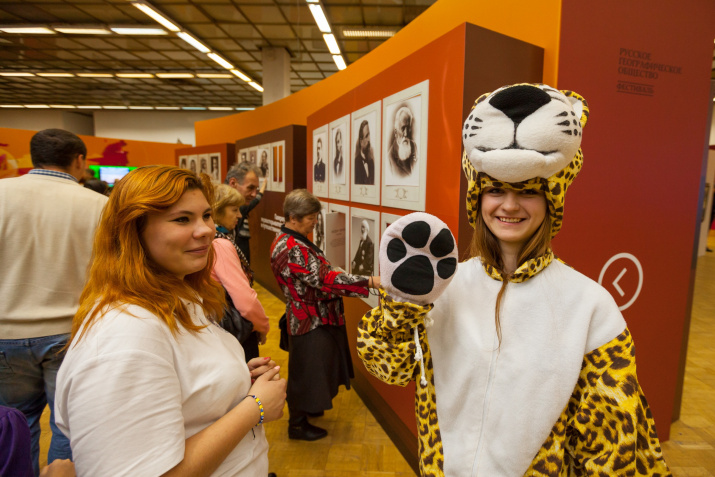 Volunteers were greeting guests dressed as animals 