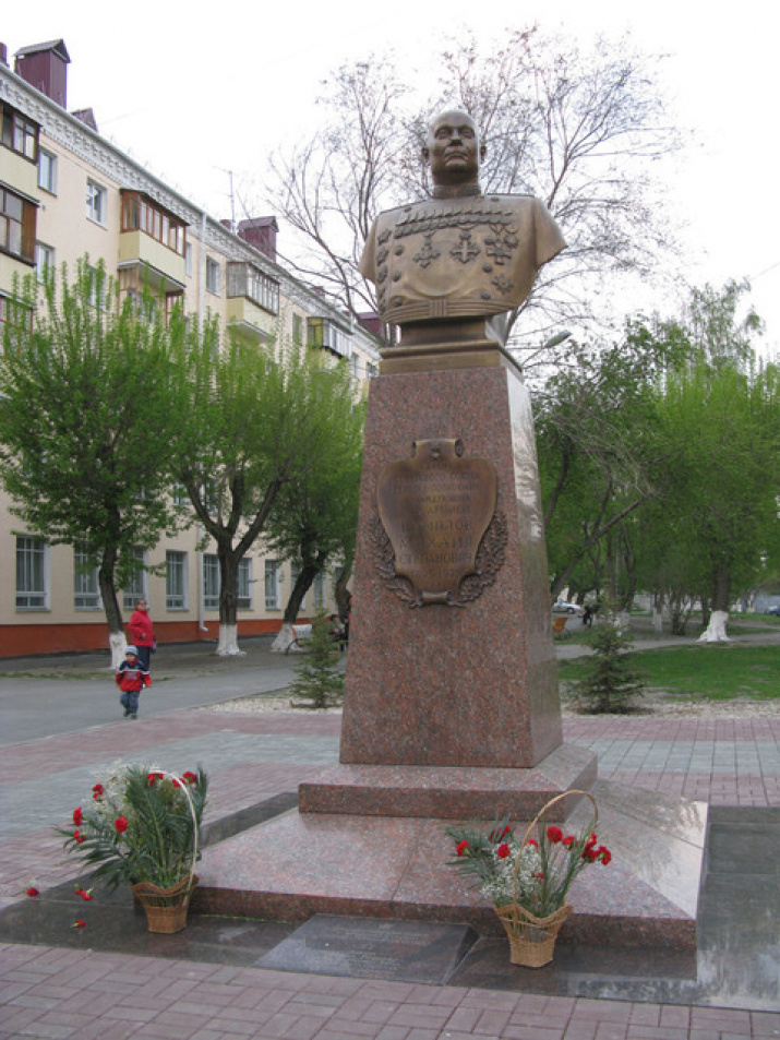 Памятник Шумилову