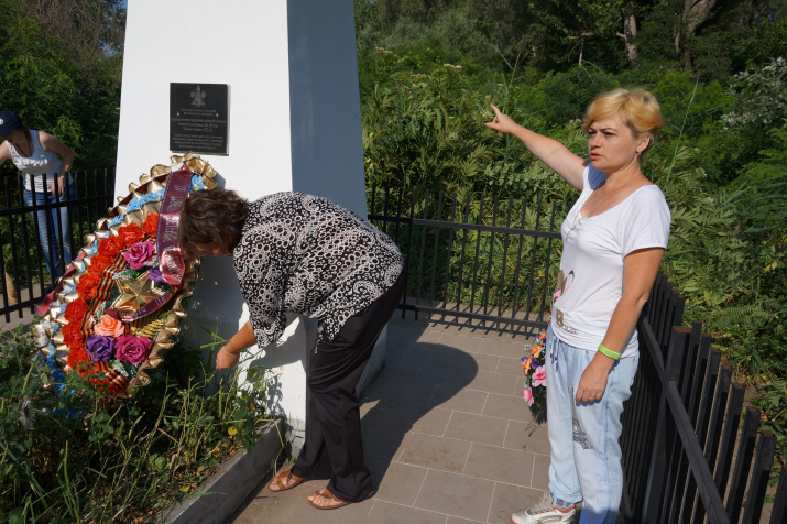 Наталья Выходцева рассказывает об истории памятника