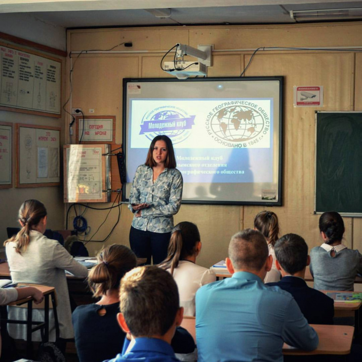 На встрече со школьниками Симферопольской школы №26 в рамках выездного Лектория (Фото Токорев С.)