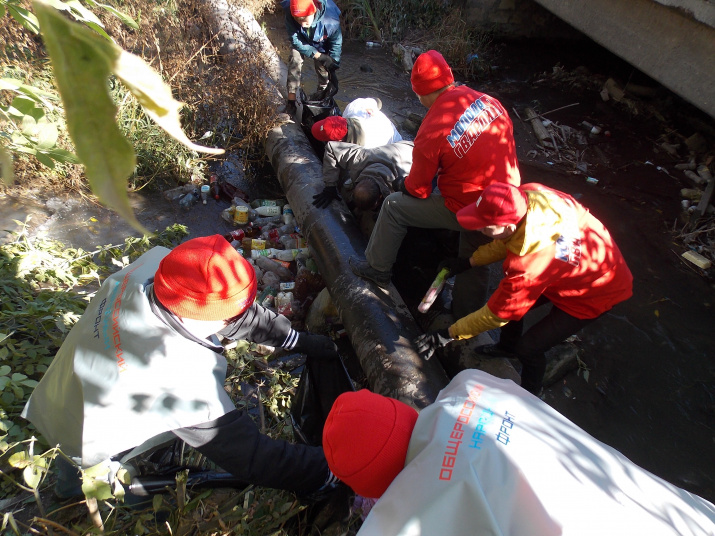 Участникам акции пришлось немало потрудиться