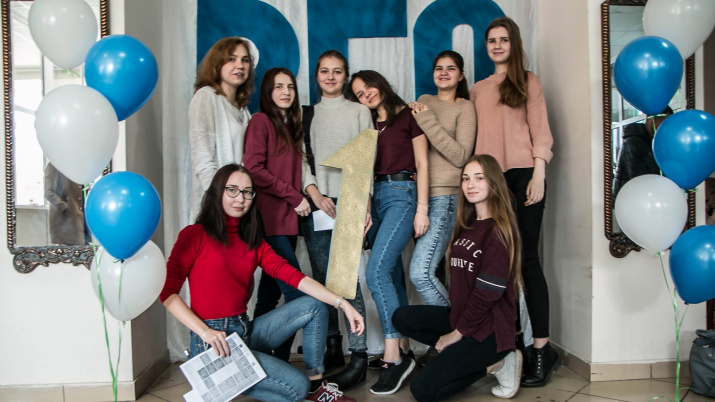 Студенты Института наук о Земле Студенты Института наук о Земле