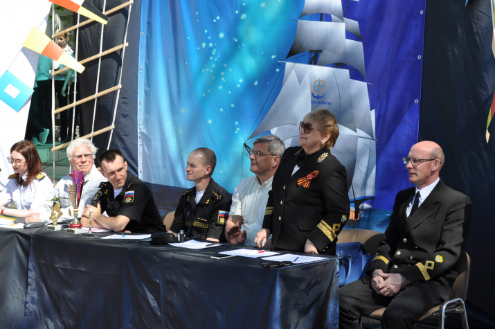 Плац-парад в Волго-Каспийском колледже Плац-парад в Волго-Каспийском колледже