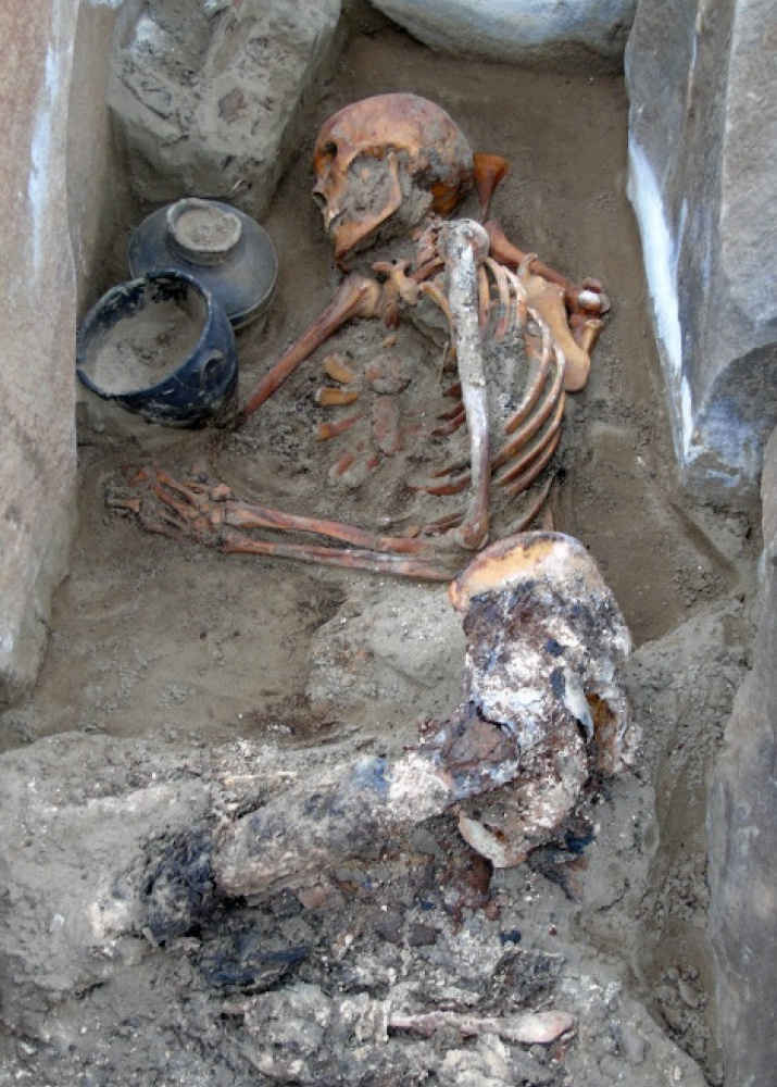 Partially mummified burial on the Terezin ground. Photo by: expedition members