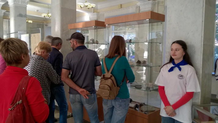 Большую заинтересованность вызвали экспонаты из геологического музея факультета географии и геоэкологии СОГУ
