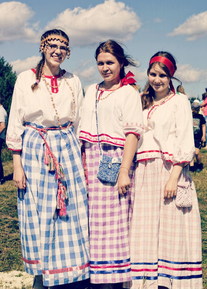 Традиционный женский костюм вепсов.