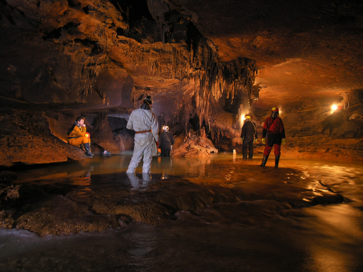 Пещера Красная. Крым. Фото: Андрей Макаров