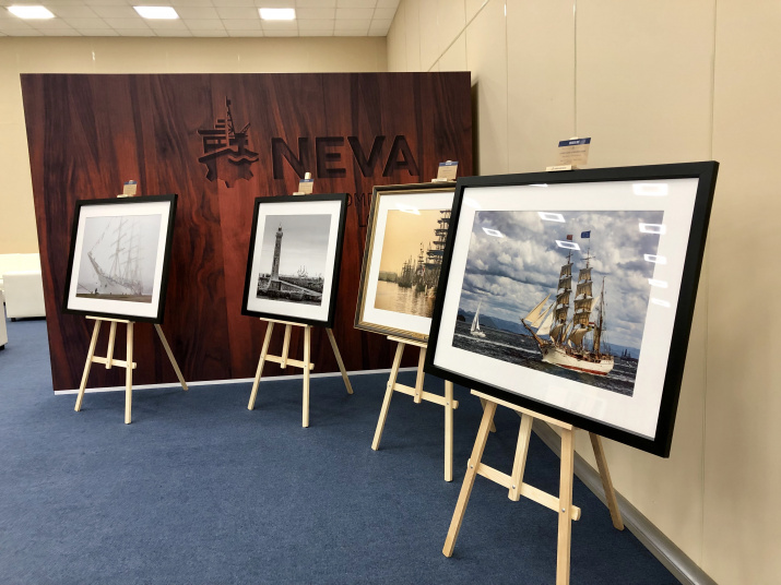 Фотокартины на выставке "Нева"
