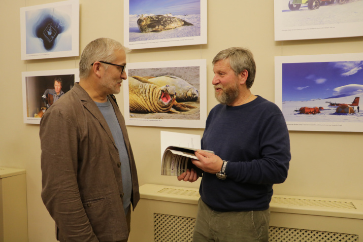 Председатель Полярной комиссии СПб РГО Виктор Боярский (справа). Фото: Татьяна Николаева