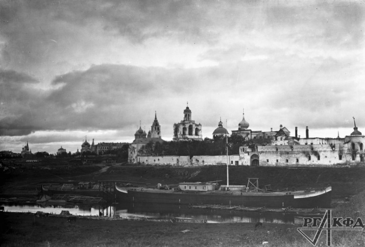Вид монастыря в Ярославле, РГАКФД. Предоставлена для номинации "Живой архив". Вид монастыря в Ярославле, РГАКФД. Предоставлена для номинации "Живой архив".