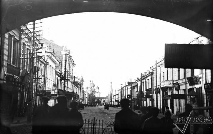 Угличская улица в г. Ярославле. РГАКФД. Предоставлена для номинации "Живой архив". Угличская улица в г. Ярославле. РГАКФД. Предоставлена для номинации "Живой архив".