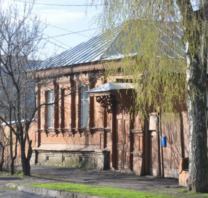 Дом № 35 по ул. Панчука, где С. Н. Горбачёв проживал с семьёй в г. Орле