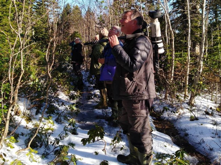Шведские бердвотчеры в поисках дикуши и голосов птиц. Фото Кондратьевой Екатерины.