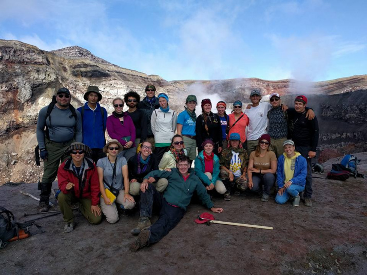 Участники предыдущей смены