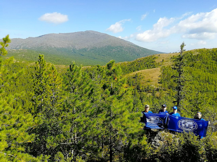 Совместно с молодёжным клубом. Фото: Оксана Янцер