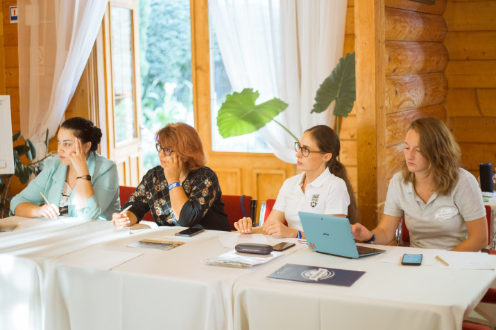 А экспертная комиссия тем временем оценивала представленные материалы