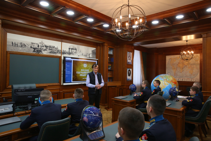 Встреча с вице-президентом РГО в Оренбургском президентском кадетском училище