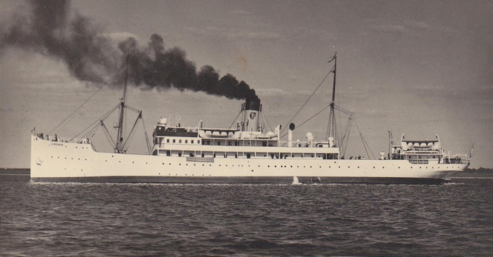 Штабное судно, до войны - круизный пароход "Вирония"