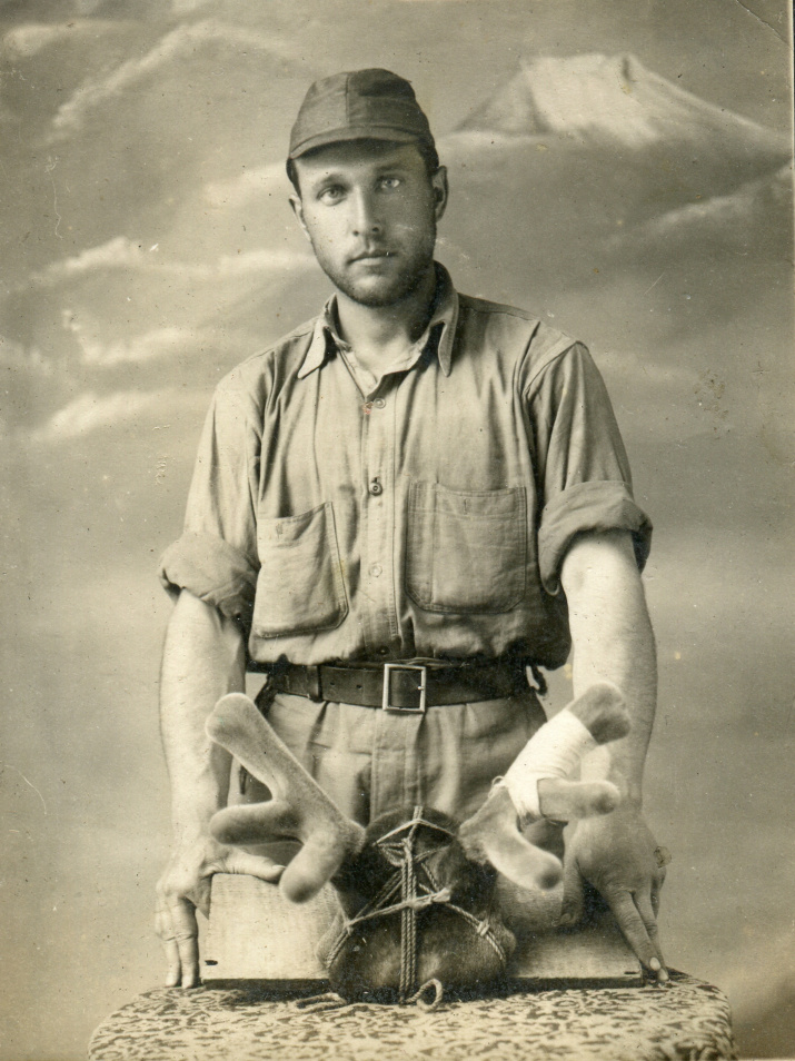 Валерий Янковский. Новина. 1930-е гг. Фото из архива семьи Янковских