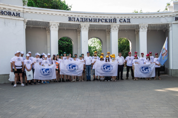 Старт экспедиции "14 вершин ПФО" в Ульяновске. Фото Ульяновского областного отделения РГО