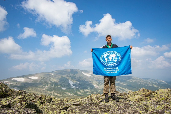 Владислав Ионис на вершине г. Двуглавой Владислав Ионис на вершине г. Двуглавой