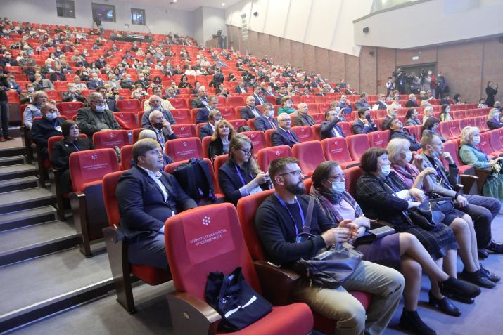 Открытие Сибирского исторического форума. Фото пресс-службы Красноярского краевого отделения РГО