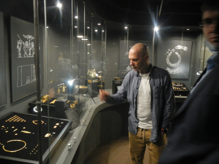 Встреча в Золотом хранилище