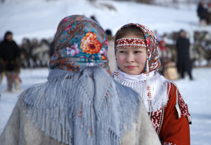 Девушки в национальных костюмах - непременный атрибут праздника. Фото: Наталия Борисова