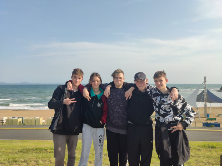 Участники смены в ВДЦ "Океан". Фото: Николаев И.