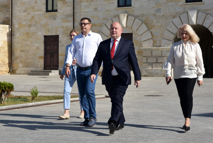 Михаил Развожаев, Ирина Романец, Владимир Воробьёв, фото Ю.Югансон