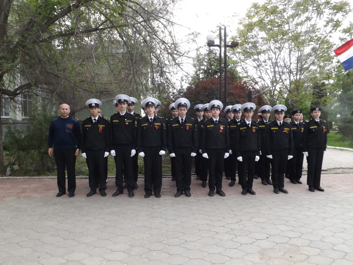 Парад построен