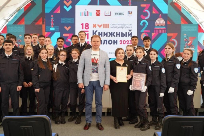 Игорь Крюков на презентации своей книги. Фото: Николай Рейзвих