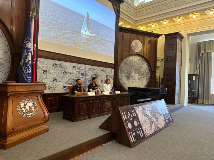 Ильдар Мухарашев отвечает на вопросы. Фото: Анна Косихина