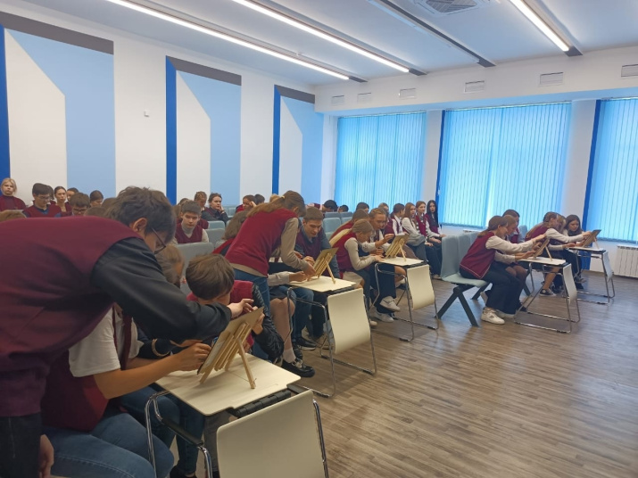 Чемпионат по сбору спилс-карты Липецкой области прошел в лицее №5 г.Ельца. Фото: Липецкое областное отделение РГО