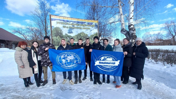 Участники десанта в этнографическом музее. Фото ЧувРО РГО