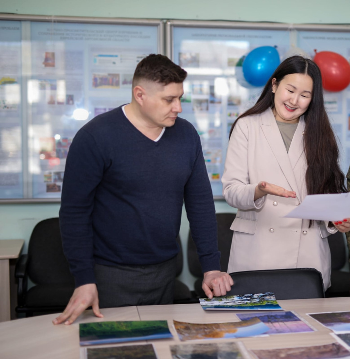 Работа жюри. Фото: Сергей Сапогов