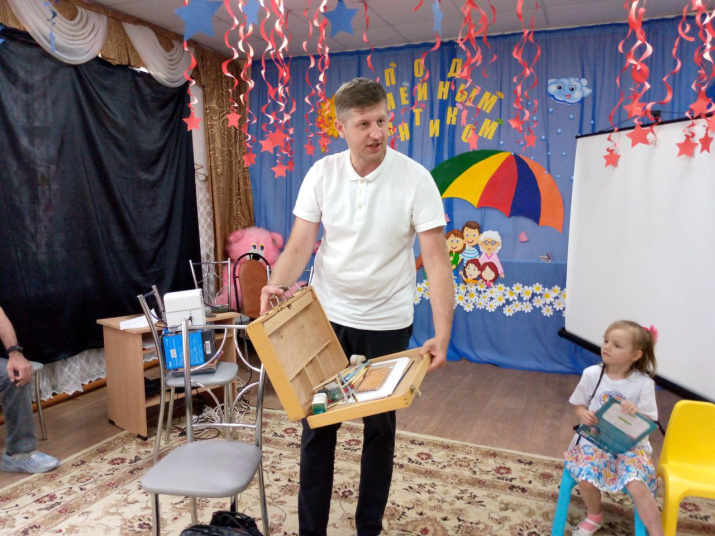 Концептуальный художник Виталий Короткий. Фото: Брянское областное отделение РГО