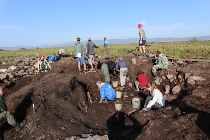 Раскопки кургана Туннуг. Фото: Красноярское краевое отделение РГО