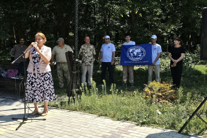 Зарипат Магомедова открывает официальную часть "Живописного Присамурья". Фото предоставлено ДРО РГО