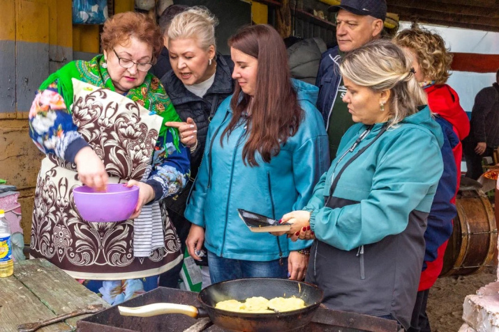 Мастер класс по приготовлению дранников. Фото пресс-служба РГО