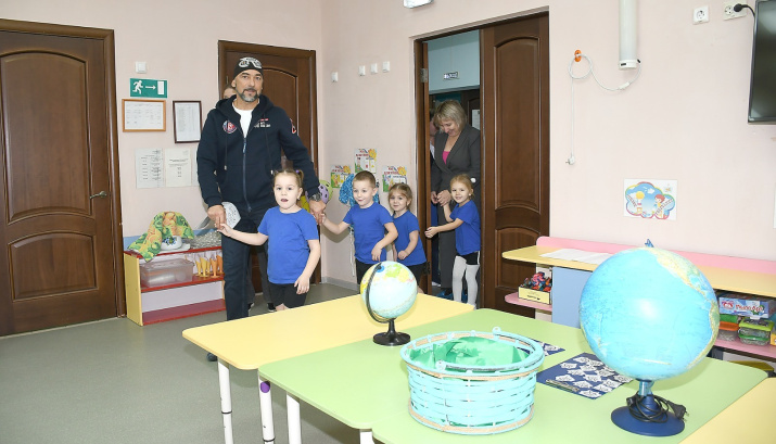 Встреча с самыми юными путешественниками. Фото: Сергей Мартынов