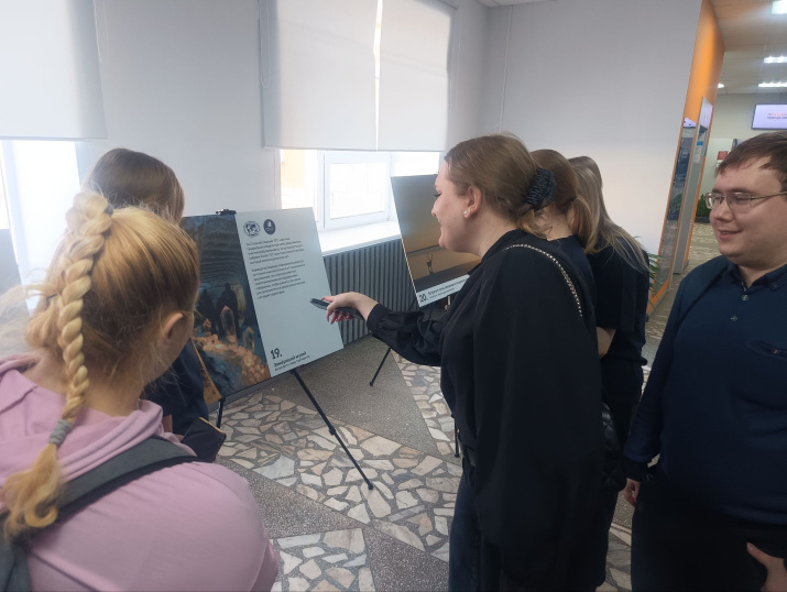 Выставка вызвала у красноярцев большой интерес. Фото: Красноярское краевое отделение РГО