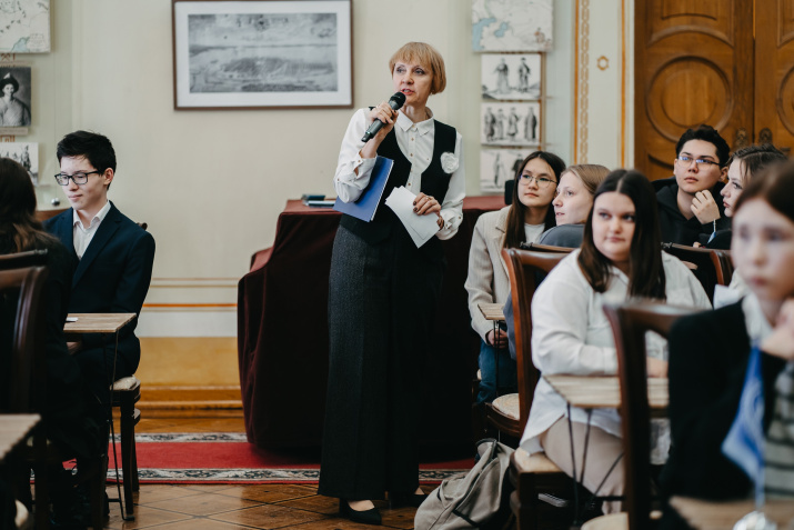 Организатор квиза "Мое родное Оренбуржье" учитель географии школы №48 г. Оренбург Светлана Игошина. Фото: Анна Майко