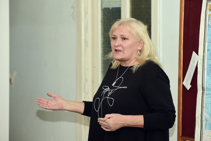 И.Прыгунова - модератор мероприятия. Фото: Юрий Югансон/Севастопольское городское отделение РГО